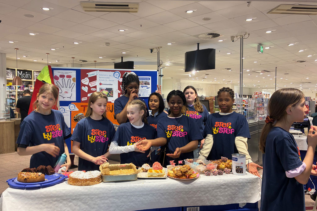 Mit einem erfolgreichen Budni-Patentag im Billstedt Center hat die Katholische Schule St. Paulus ihre diesjährige Budni-Patenwoche abgeschlossen.